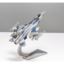 1/72 F16C BLOCK 25 85-1418 64TH AGRS NELLIS AFB 2016 SPLINTER