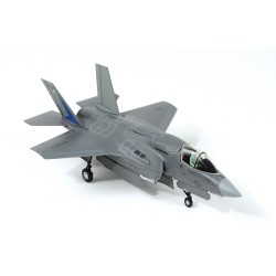 1/72 F-35B LIGHTNING US MARINES VMFAT-501 1/72 F-35B LIGHTNING US MARINES VMFAT-501