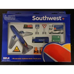 DARON SOUTHWEST AIRLINES PLAYSET RT8181-1 - BOX DAMAGE