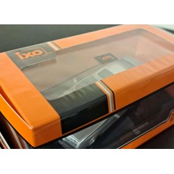 IXO 1/43 FORD SIERRA XR4I SILVER 1984 CLC483N.22 - CRACKED CASE IXO 1/43 FORD SIERRA XR4I SILVER 1984 CLC483N.22 - CRACKED CASE