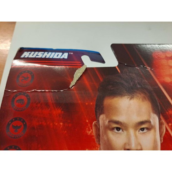 WWE SERIES 132 KUSHIDA ACTION FIGURE HDD32 - DAMAGED PACKAGING