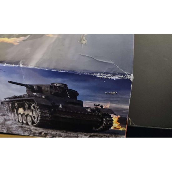 AIRFIX 1/35 PANZER III AUSF J (PLASTIC KIT) A1378 - BOX DAMAGE