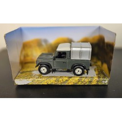 BRITAINS 1/32 LAND ROVER DEFENDER 110 AND CANOPY GREEN BF42732 BOX DAMAGED