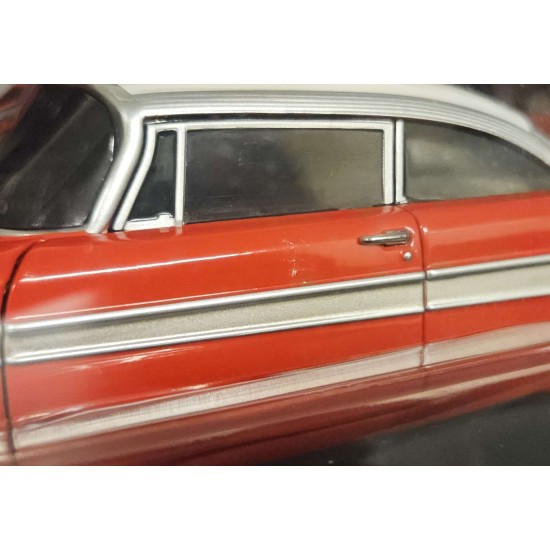 GREENLIGHT 1/24 1958 PLYMOUTH FURY CHRISTINE (EVIL VERSION) 84082 -PAINT DAMAGE GREENLIGHT 1/24 1958 PLYMOUTH FURY CHRISTINE (EVIL VERSION) 84082 -PAINT DAMAGE