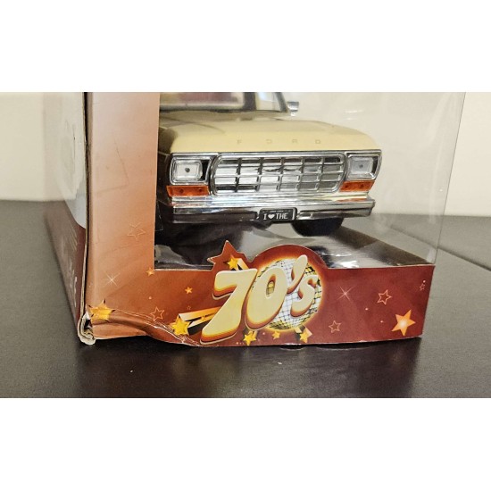 JADA 1/24 1979 FORD F-150 I LOVE THE 1970S 34026 - BOX CORNER DAMAGED