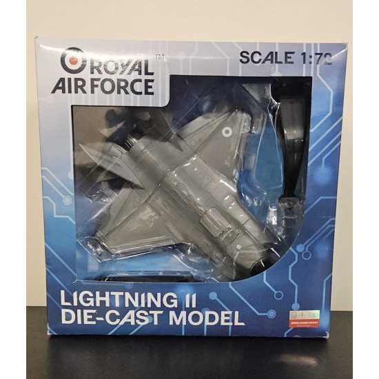 RAF 1/72 F-35B LIGHTNING II 40620 - TORN BOX