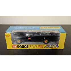 CORGI 1/46 BATMOBILE WITH BATMAN AND ROBIN RT26701 - BOX DAMAGE