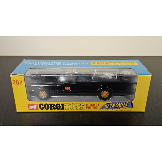 CORGI 1/46 BATMOBILE WITH BATMAN AND ROBIN RT26701 - BOX DAMAGE