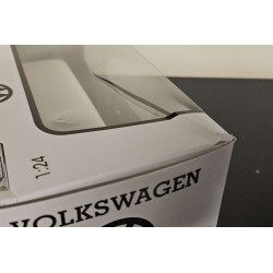 MOTORMAX 1/24 VOLKSWAGEN TYPE 2 HOT ROD BLACK/WHITE WITH FLAMES 79566 - SPLIT