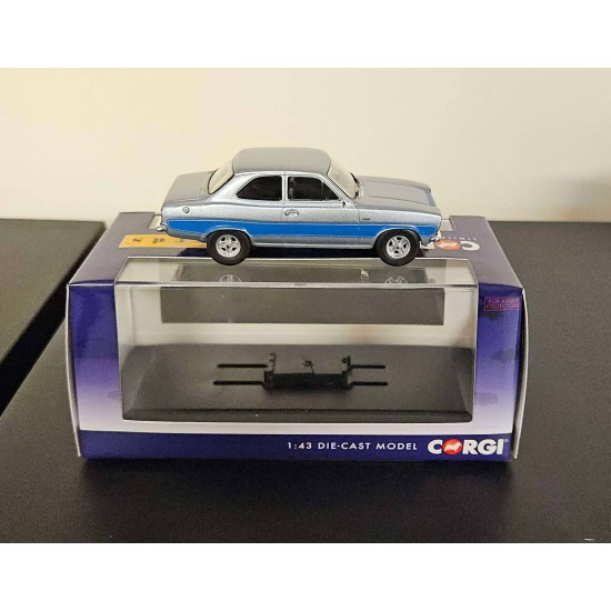 CORGI VANGUARD 1/43 FORD ESCORT MK1 RS2000 STARDUST SILVER VA09530 BROKEN MIRROR