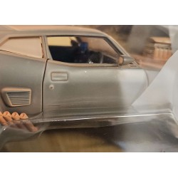 GREENLIGHT 1/24 1973 FORD FALCON XB LAST V8 INTERCEPTORS WEATHERED -SCRATCHED