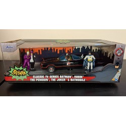 JADA 1/24 1966 BATMAN BATMOBILE WITH FIGURES DC COMICS 33737 - BOX DAMAGE