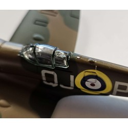 OXFORD 1/72 SUPERMARINE SPITFIRE MKI AC001 - DAMAGED MODEL OXFORD 1/72 SUPERMARINE SPITFIRE MKI AC001 - DAMAGED MODEL