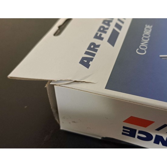 DARON AIR FRANCE CONCORDE TOY DIECAST AIRLINER DAR98950 - BOX DAMAGE DARON AIR FRANCE CONCORDE TOY DIECAST AIRLINER DAR98950 - BOX DAMAGE