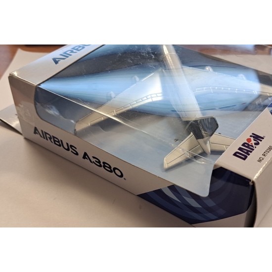 DARON A380 HOUSE COLOURS DIECAST AIRLINER RT0380 - TORN BOX DARON A380 HOUSE COLOURS DIECAST AIRLINER RT0380 - TORN BOX