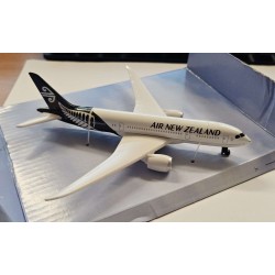 DARON AIR NEW ZEALAND DIECAST PLANE RT9267 - NO BOX