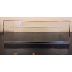 TRIPLE 9 1/18 ACRYLIC DISPLAY CASE T9-18000 - CRACKED AND CHIPPED