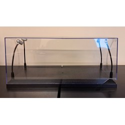 1/18 LED DISPLAY CASE 4 ADJUSTABLE LIGHTS 35 X 15 T9-189910 - CRACKED/CHIPPED