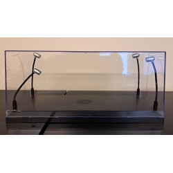 1/18 LED DISPLAY CASE 4 ADJUSTABLE LIGHTS 35 X 15 T9-189910 - CRACKED/CHIPPED 1/18 LED DISPLAY CASE 4 ADJUSTABLE LIGHTS 35 X 15 T9-189910 - CRACKED/CHIPPED