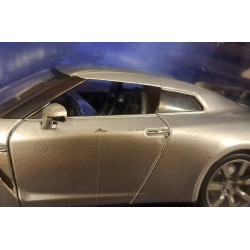 JADA 1/24 2009 NISSAN SKYLINE GT-R (R35) FAST AND FURIOUS 97212 - PAINT DAMAGE JADA 1/24 2009 NISSAN SKYLINE GT-R (R35) FAST AND FURIOUS 97212 - PAINT DAMAGE