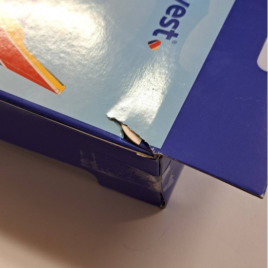 DARON SOUTHWEST AIRLINES DIECAST PLANE RT8184-1 - BOX DAMAGE
