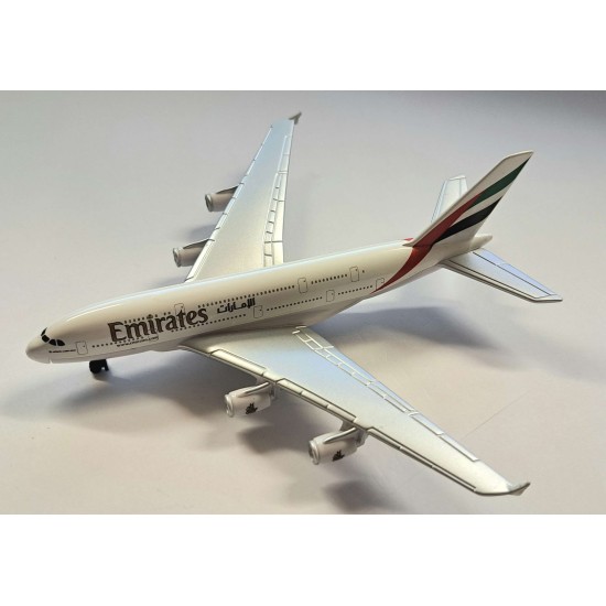 DARON EMIRATES A380 DIECAST TOY MODEL RT9904 - NO BOX DARON EMIRATES A380 DIECAST TOY MODEL RT9904 - NO BOX