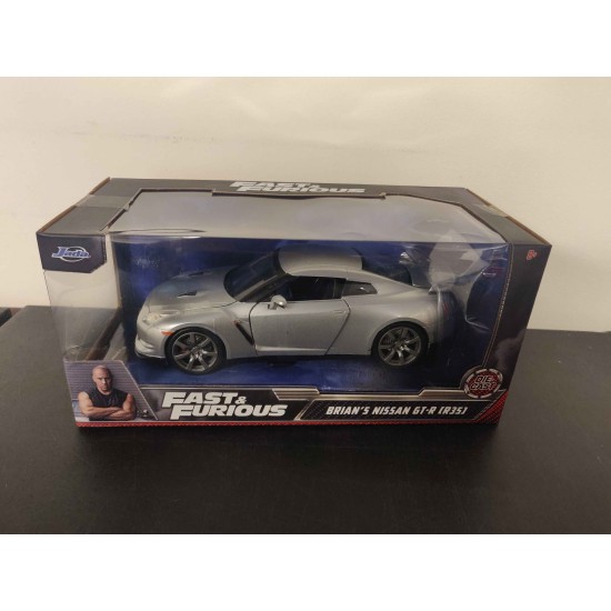 1/24 2009 NISSAN SKYLINE GT-R FAST AND FURIOUS SILVER JAD97212 BOX/PAINT DAMAGE