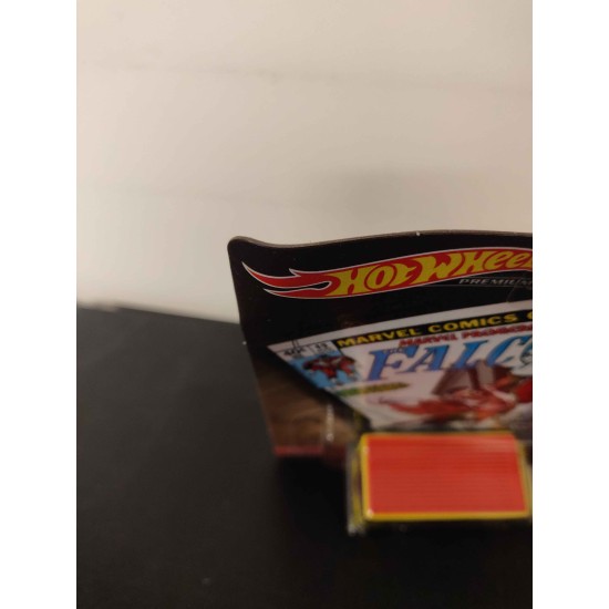 HOT WHEELS 2020 POP CULTURE MARVEL COMBAT MEDIC THE FALCON 3/5 GRL27 BENT BOX