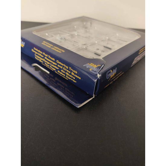 GEMINI JETS 1/400 AIRPORT ACCESSORY SET A SUPPORT VEHICLES BOX DAMAGE