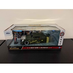 JADA 30456 1/24 1951 HARLEY QUINN FIGURE DC BOMBSHELLS - PAINT DAMAGE