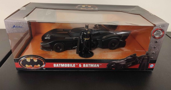 Batman 1966 Jada 98260 Batman Batmobile Del 1989 Con Figura Die Cast 1 24 Modellino 665935