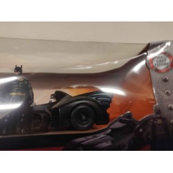 JAD98260 - 1/24 BATMAN 1989 BATMOBILE WITH BATMAN FIGURE BOX DAMAGE JAD98260 - 1/24 BATMAN 1989 BATMOBILE WITH BATMAN FIGURE BOX DAMAGE