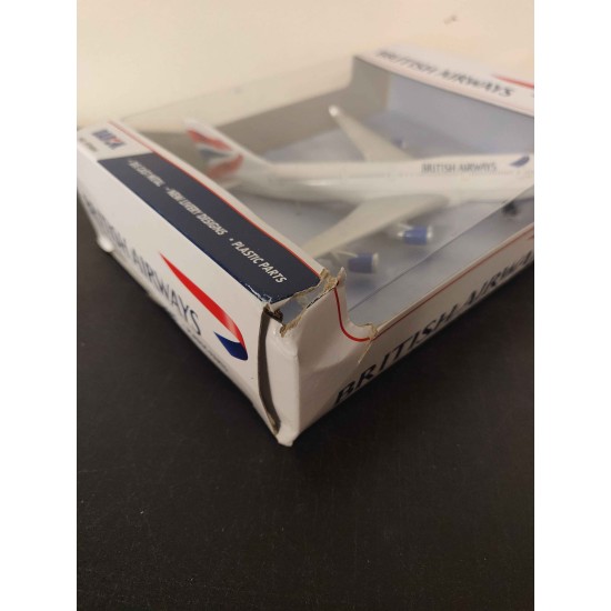 BRITISH AIRWAYS BOEING 747-400 TOY DIECAST AIRLINER RT6004 - BOX DAMAGE