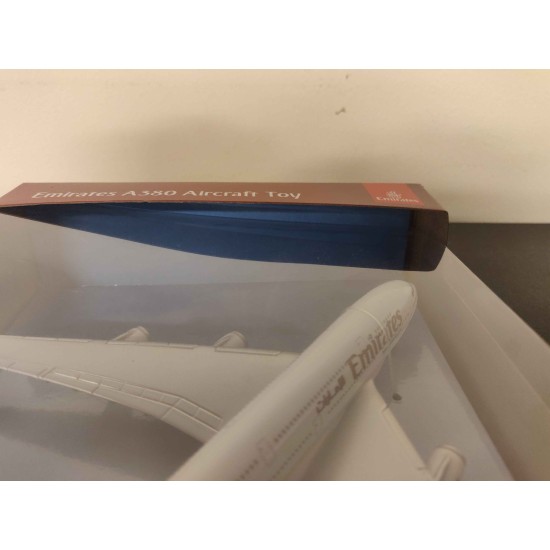 DARON EMIRATES A380 DIECAST TOY MODEL RT9904 - LOOSE WINDOW