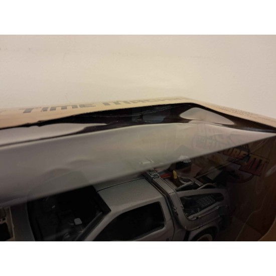 WELLY 1/24 BACK TO THE FUTURE III DELOREAN - BOX DAMAGE