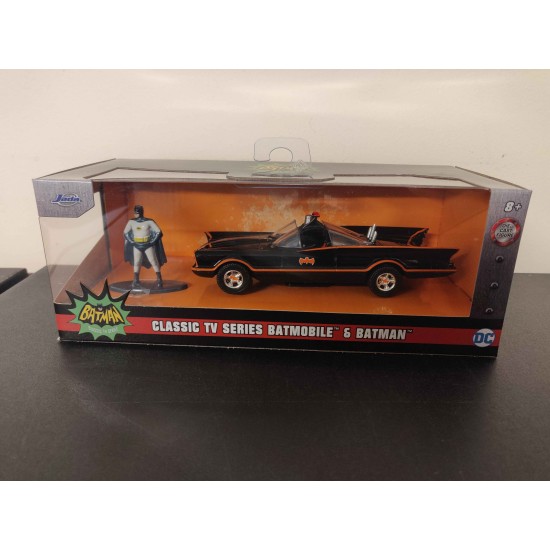 1/32 CLASSIC 1966 BATMAN BATMOBILE WITH BATMAN FIGURE DC COMICS DAMAGED BOX