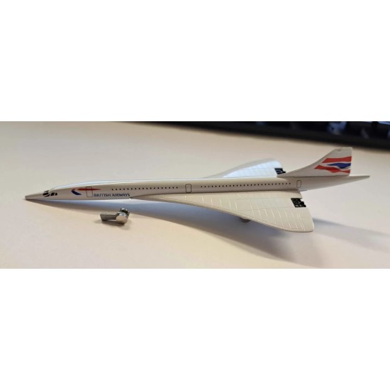 DARON BRITISH AIRWAYS CONCORDE TOY DIECAST AIRLINER DAR98845 - BROKEN WHEEL