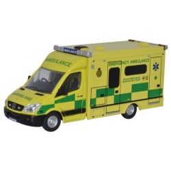 1/76 WELSH MODERN MERCEDES AMBULANCE 76MA001 1/76 WELSH MODERN MERCEDES AMBULANCE 76MA001