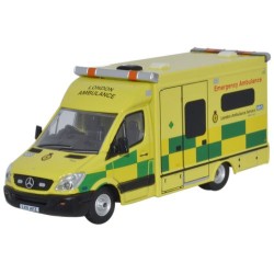 1/76 MERCEDES AMBULANCE LONDON 76MA002