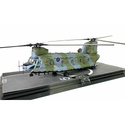 1/72 CHINNOOK HC-1 MK 1 RAF 18 SQUADRON ODIHAM UK 821004C 1/72 CHINNOOK HC-1 MK 1 RAF 18 SQUADRON ODIHAM UK 821004C