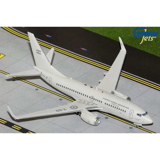 1/200 ARGENTINE AIR FORCE (FUERZA AEREA ARGENTINA) B737-700W T-99 G2FUA1167
