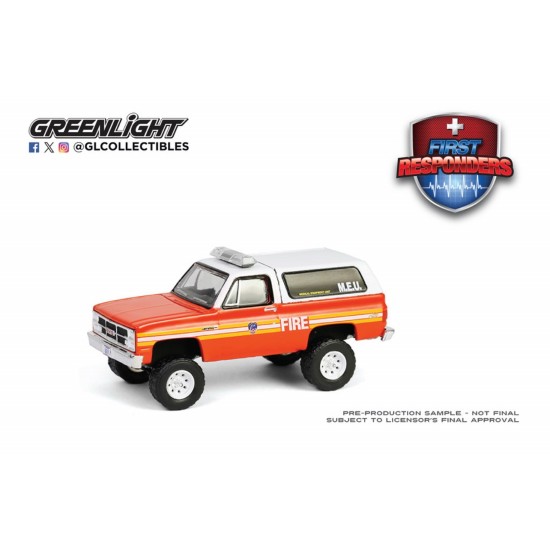 1/64 1987 GMC JIMMY - FDNY M.E.U CITY OF NEW YORK 67060-A