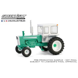 1/64 DOWN ON THE FARM 1973 TRACTOR WITH CLOSED CAB - GREEN AND WHITE 48090-A 1/64 DOWN ON THE FARM 1973 TRACTOR WITH CLOSED CAB - GREEN AND WHITE 48090-A
