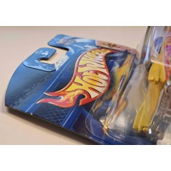 HOT WHEELS 2003 RADICAL WRESTLERS 3/5 CADILLAC 1959 YELLOW 57229 - BENT CARD HOT WHEELS 2003 RADICAL WRESTLERS 3/5 CADILLAC 1959 YELLOW 57229 - BENT CARD