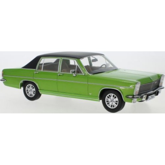 MCG18337 - 1/18 OPEL DIPLOMAT B METALLIC GREEN/MATTE BLACK 1972