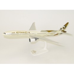 PPC 1/200 ETIHAD AIRWAYS B777-300ER (PLASTIC SNAP-FIT MODEL) 220235