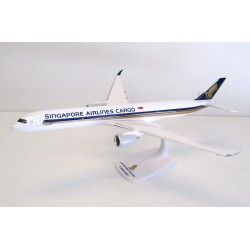 PPC 1/200 SINGAPORE CARGO A350 FREIGHTER (PLASTIC SNAP-FIT MODEL) 224431 PPC 1/200 SINGAPORE CARGO A350 FREIGHTER (PLASTIC SNAP-FIT MODEL) 224431