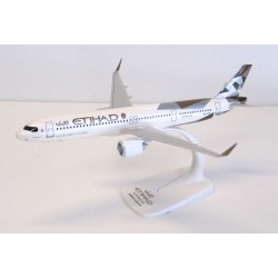 PPC 1/200 ETIHAD A321 NEO A6-AES (PLASTIC SNAP-FIT MODEL) 225032-1