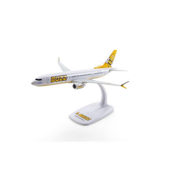 PPC 1/200 SCALE BUZZ B737 MAX 8 PLASTIC SNAP-FIT MODEL