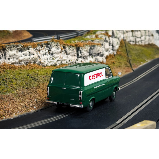 SCALEXTRIC 1/32 FORD TRANSIT MK1 - CASTROL C4648
